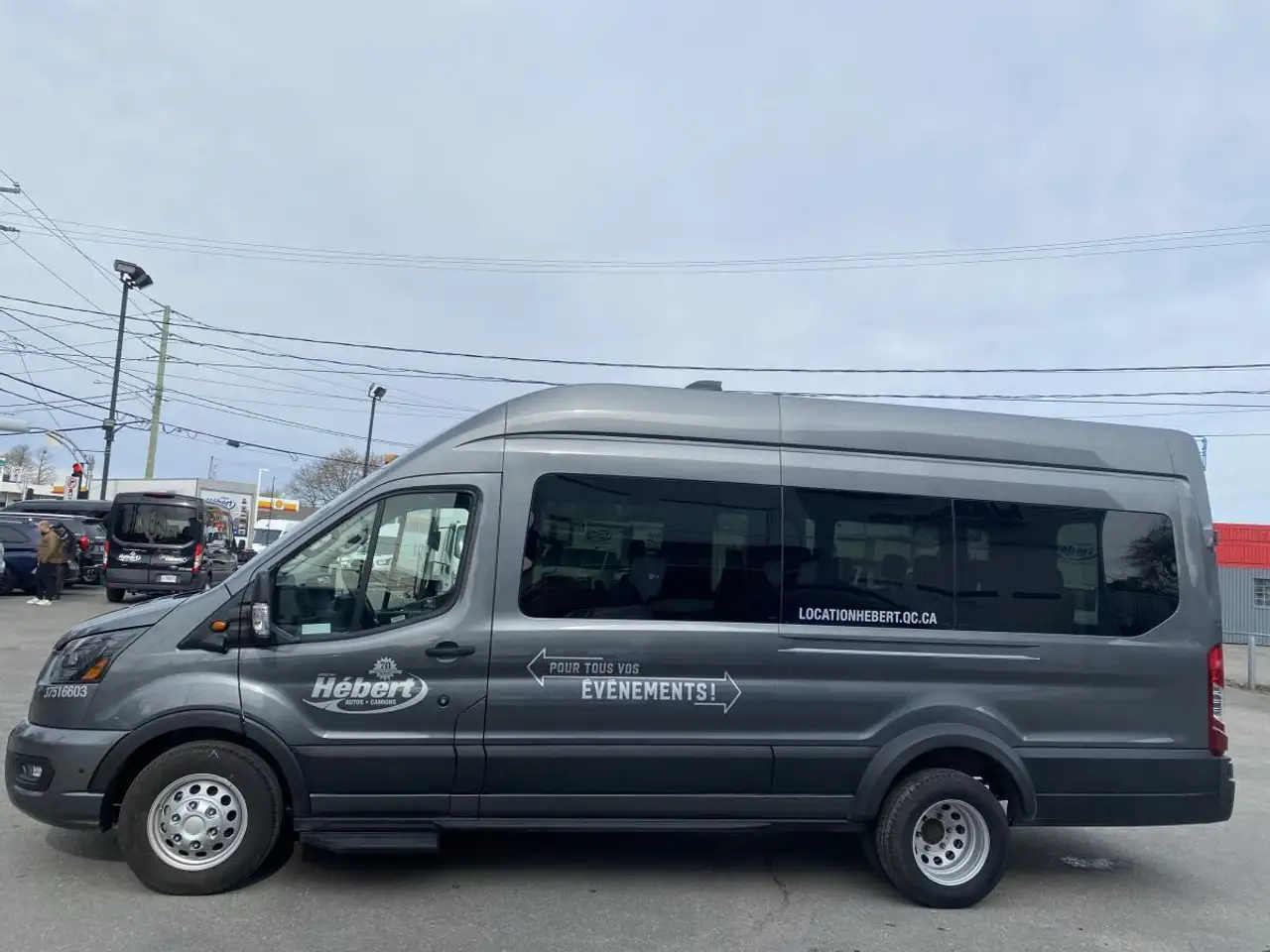 Ford Transit Passenger Wagon photo Ford Transit Passenger Wagon