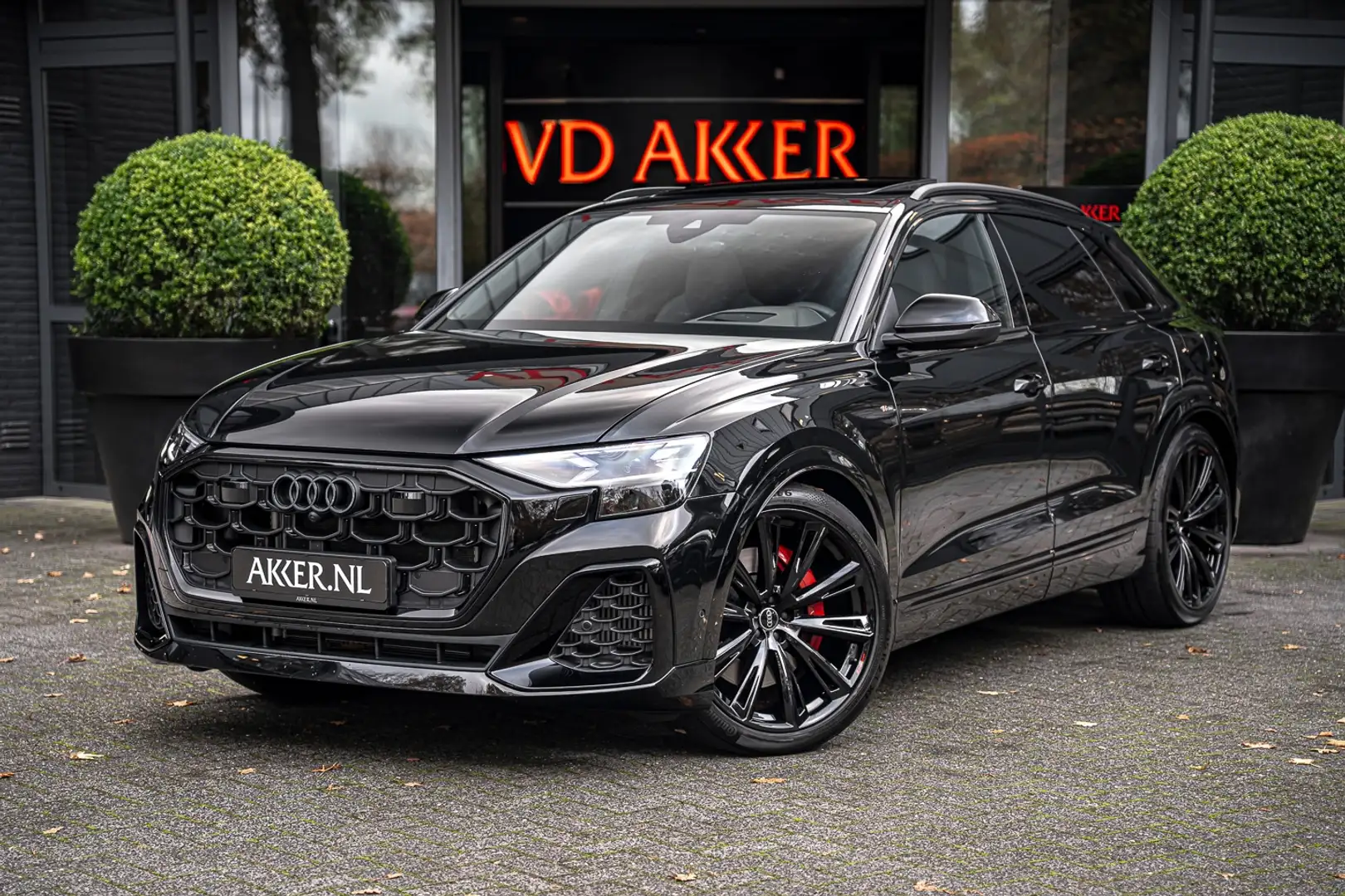 Audi Q8 60 TFSIe Onderstelpakket | Massage | Head-up | Ver Schwarz - 1