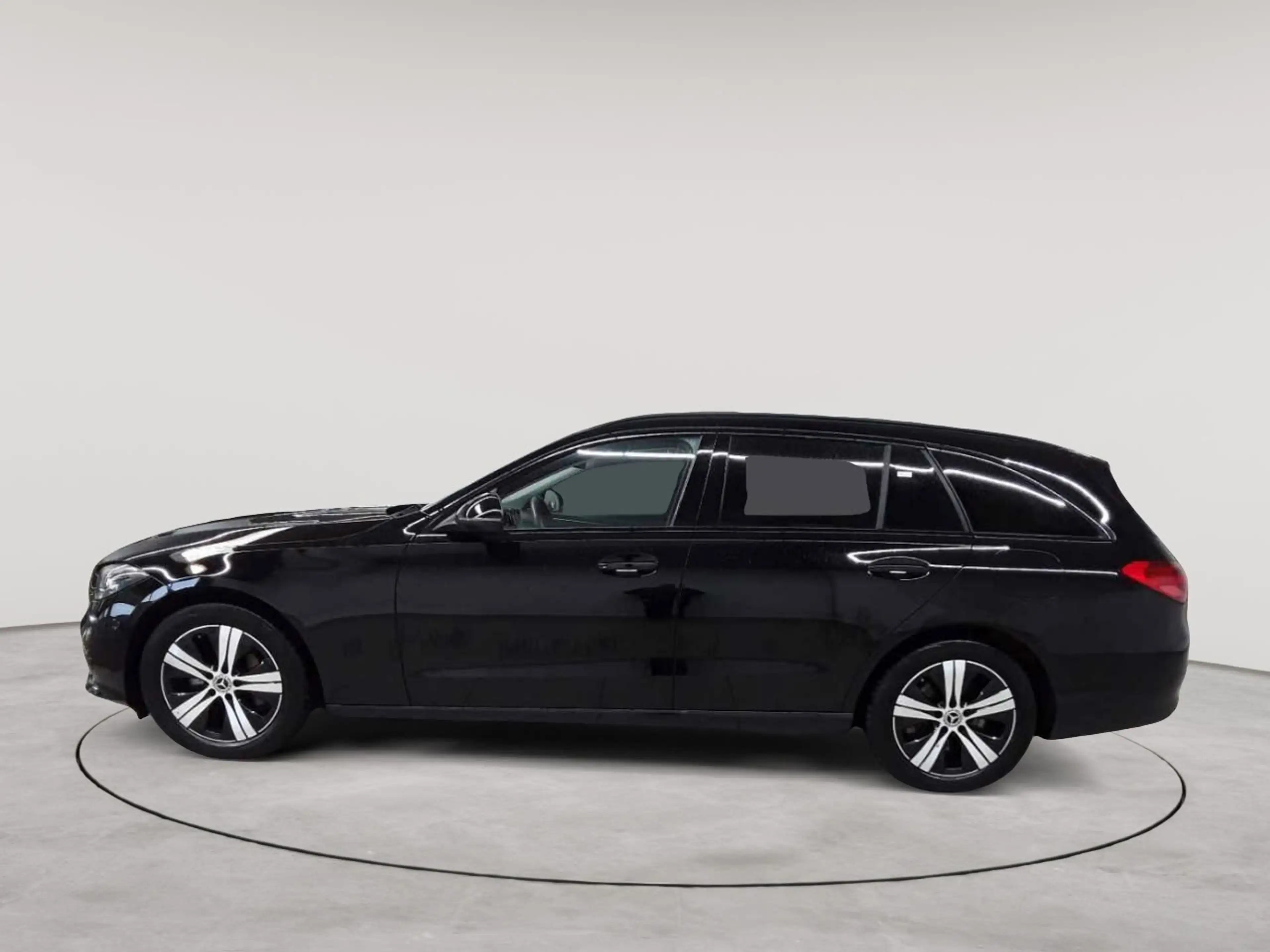 Mercedes-Benz C 300 C 300 e T-AHK Beam PANO InfotainP AssiP — photo 6