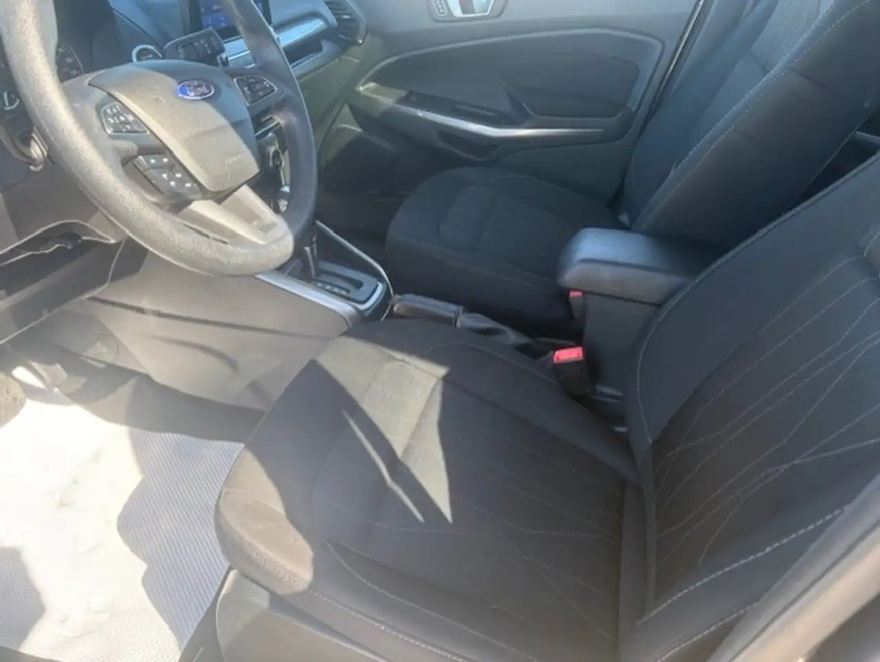 Ford EcoSport снимка Ford EcoSport
