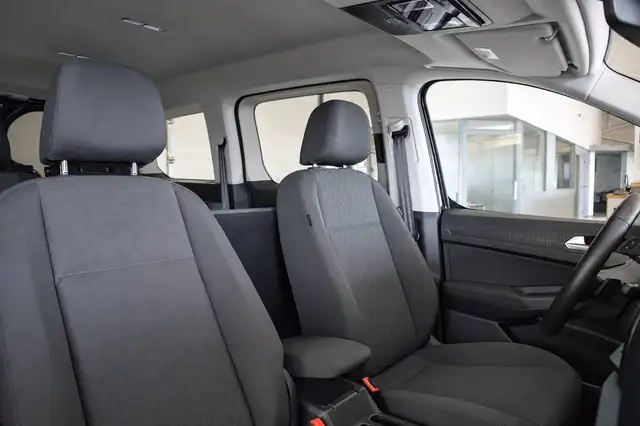 Volkswagen Caddy view 12