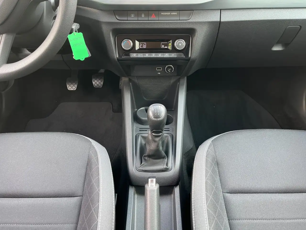 Skoda Fabia Ambition 1.0 TSI Tempomat Klimaanlage USB, миниатюра 9