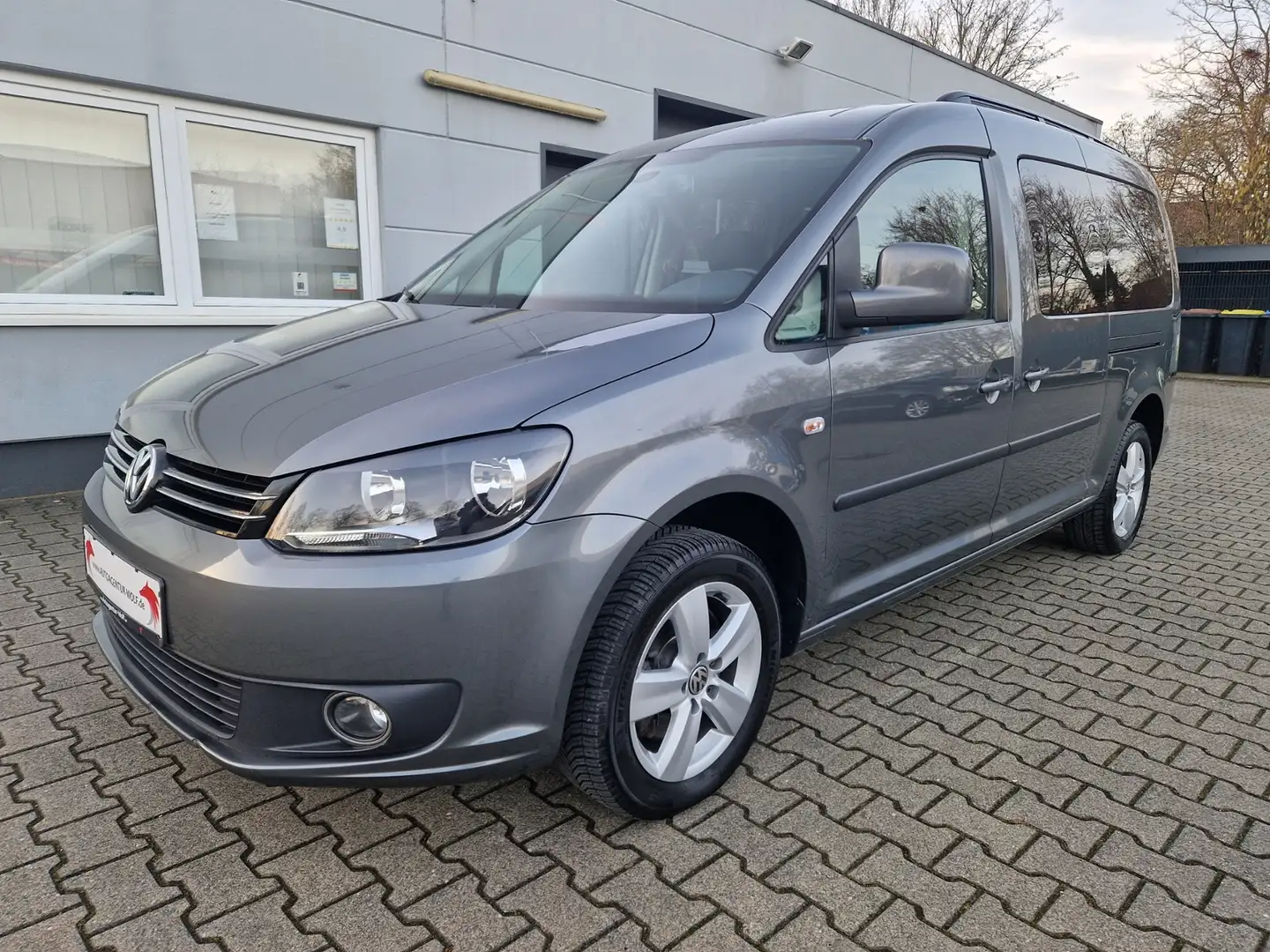 Volkswagen Caddy Caddy Maxi Comfortline*DSG*NAVI*PDC*7-SITZER* Grau - 2