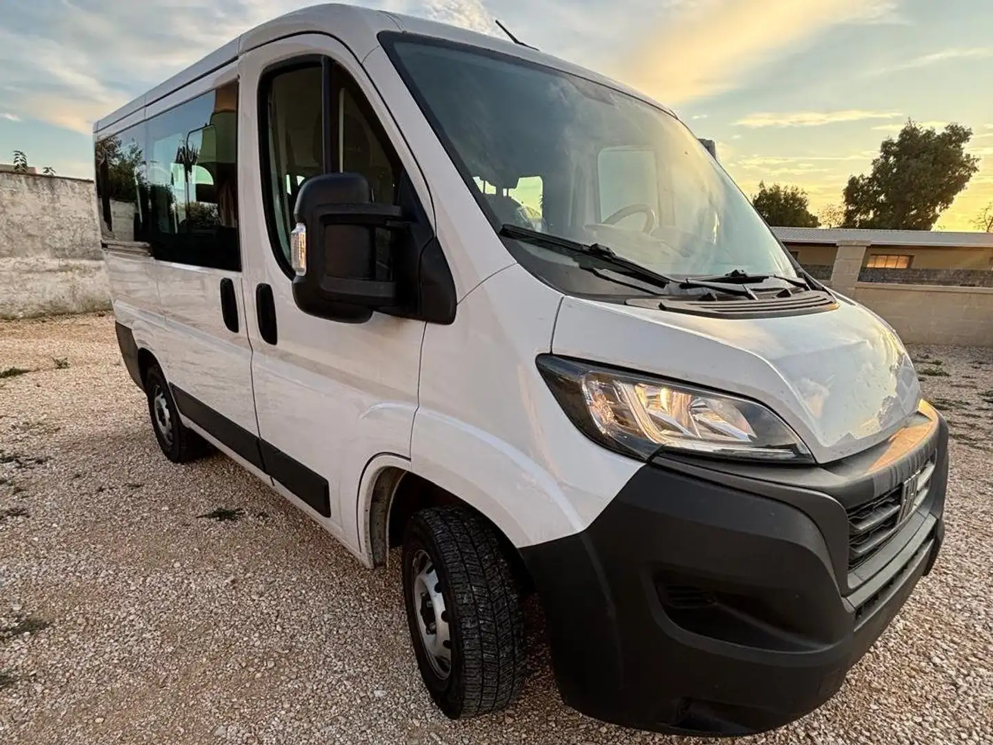 Fiat Ducato PANORAMA 9 POSTI CON SOLI 75000 KM!!!! Weiß - 2
