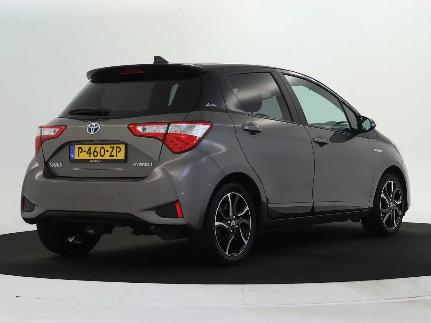 Toyota Yaris 1.5 Hybrid Bi-Tone | Parkeersensor voor en achter Grijs - 2
