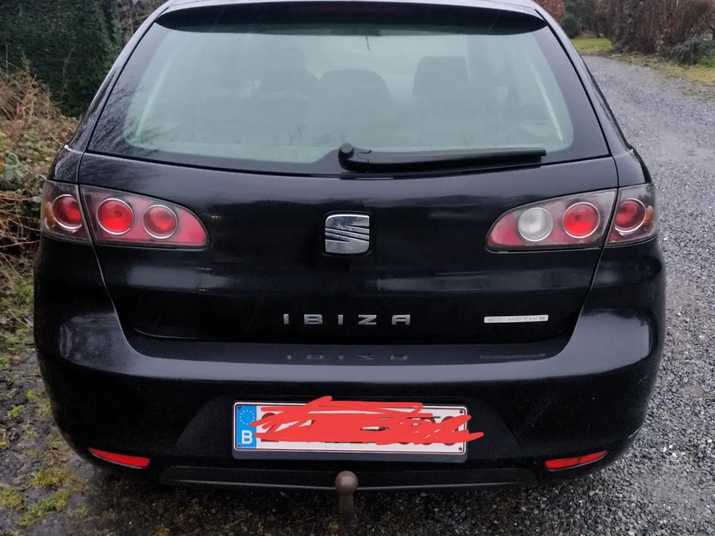 SEAT Ibiza 1.4 TDi Ecomotive DPF Noir - 2