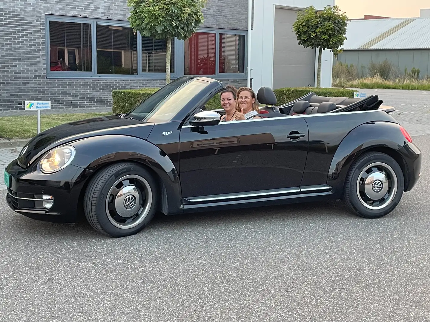 Volkswagen Beetle Beetle 1.2 TSI 50s Edition Zwart - 1