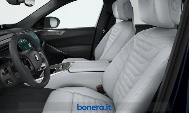 BMW X5 view 4