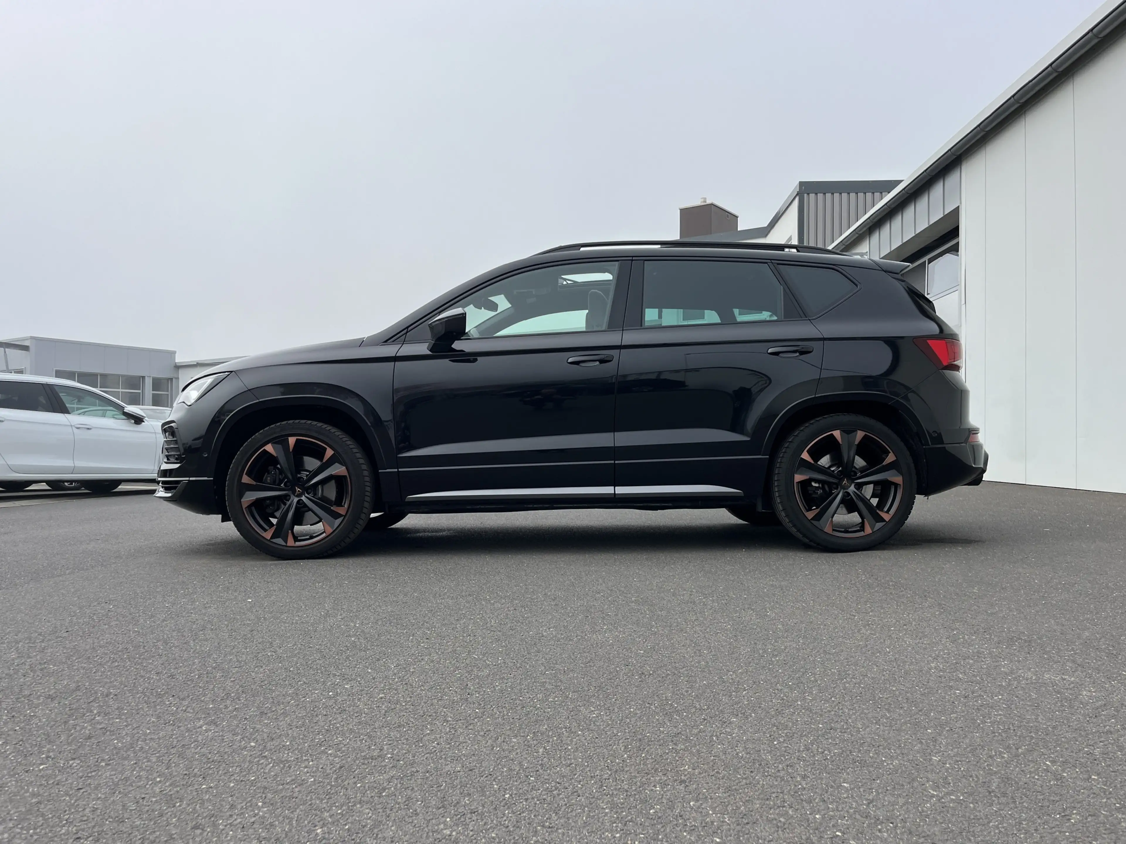 CUPRA Ateca 2.0 TSI DSG 4Drive VZ 185€ m.20% Anz. PANO Navi — photo 2