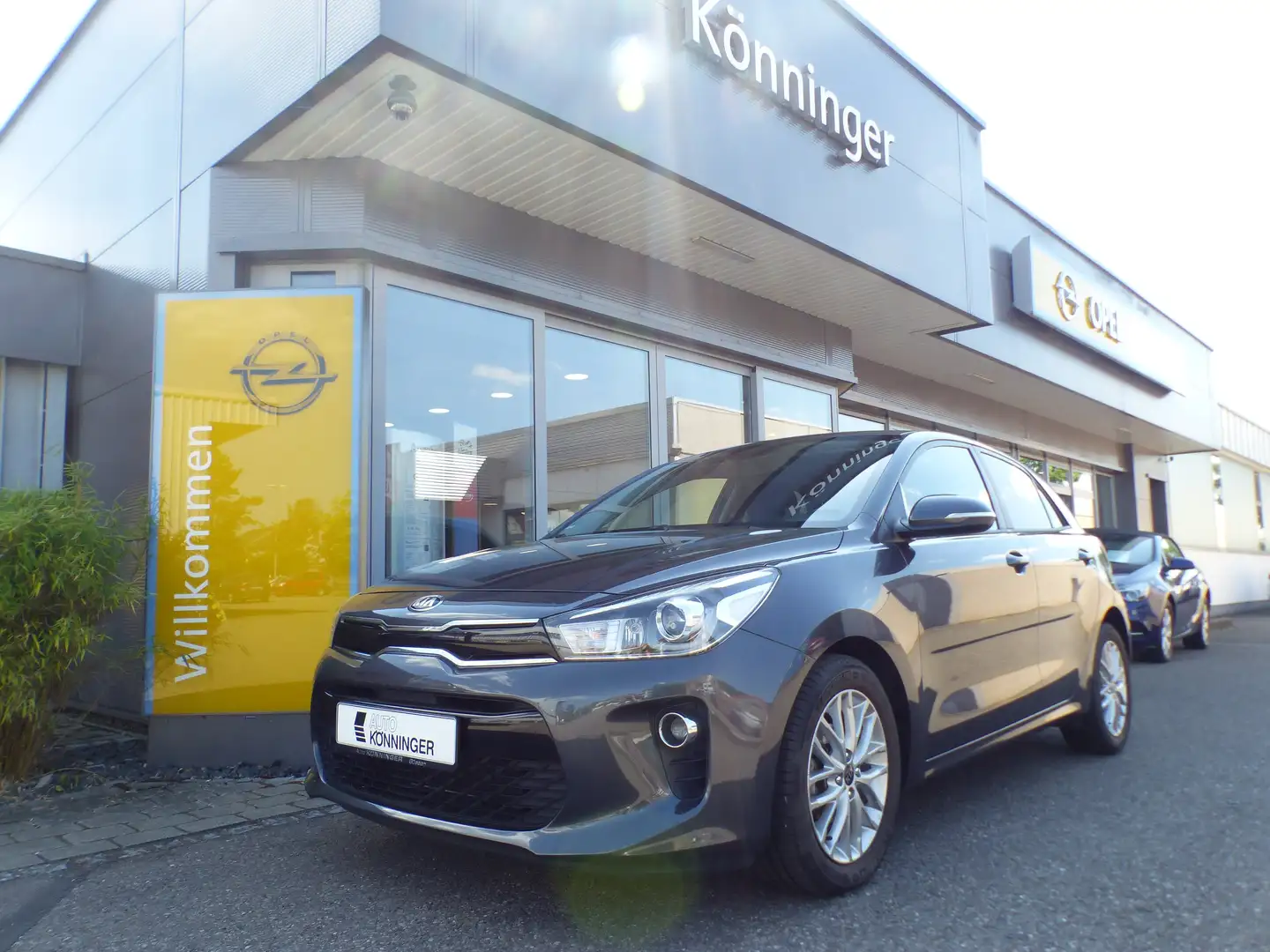 Kia Rio Dream Team Gris - 1