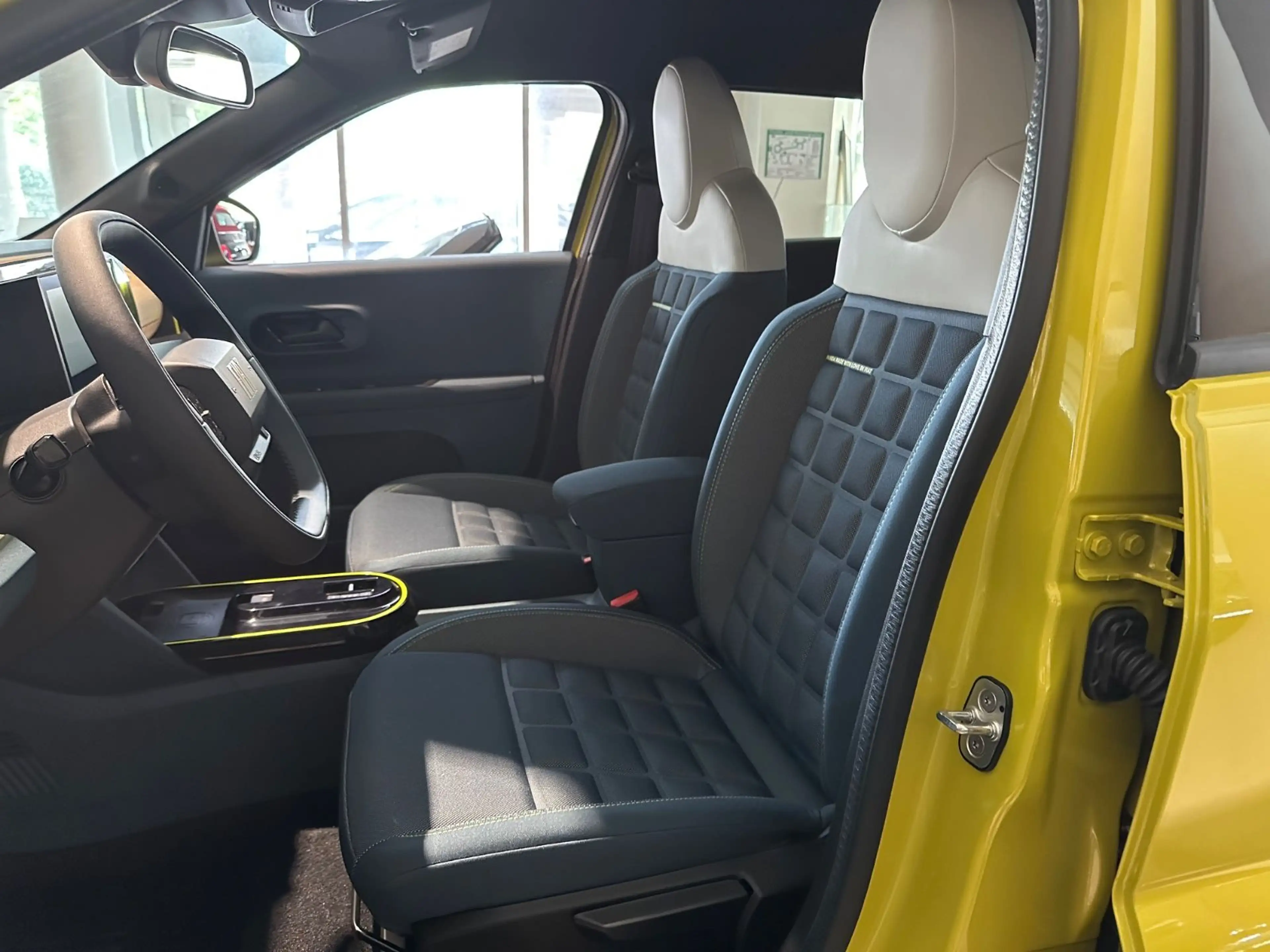 Fiat Grande Panda Elektro La Prima*Winter-Paket* — photo 4
