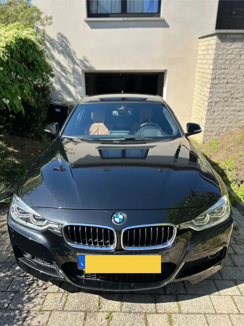 BMW 340 340i Touring Aut. M Sport Černá - 1