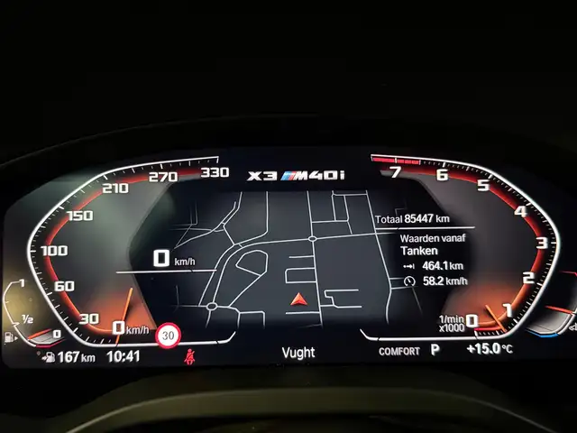 BMW X3 view 11