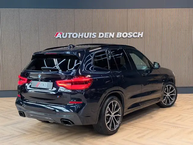 BMW X3 view 2