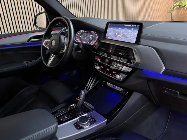 BMW X3 view 5