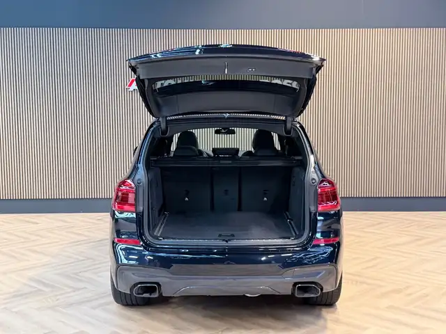 BMW X3 view 25