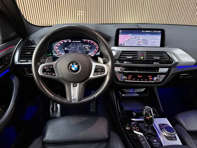 BMW X3 view 10