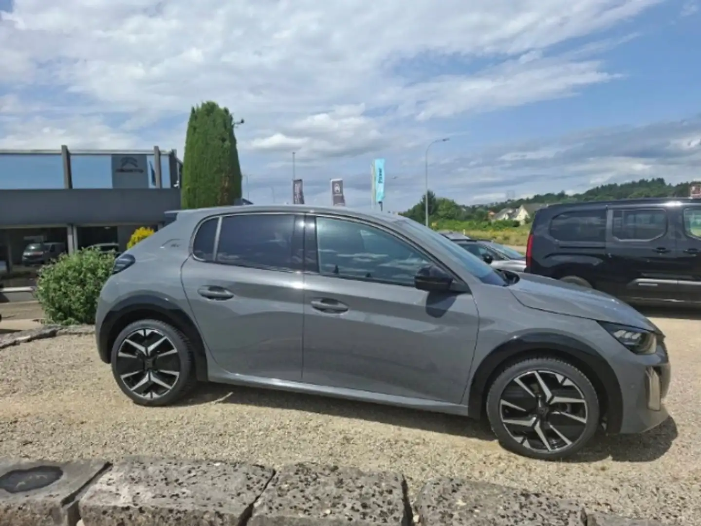 Peugeot 208 GT 1.2 PureTech 100 *Einparkhilfe vo. & hi. Rückfa Grigio - 2