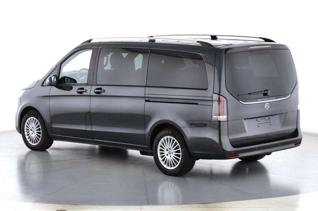 Mercedes-Benz V 220