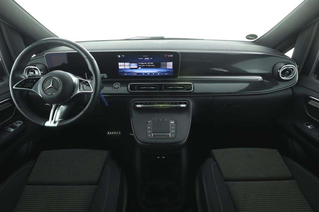 Mercedes-Benz V 220