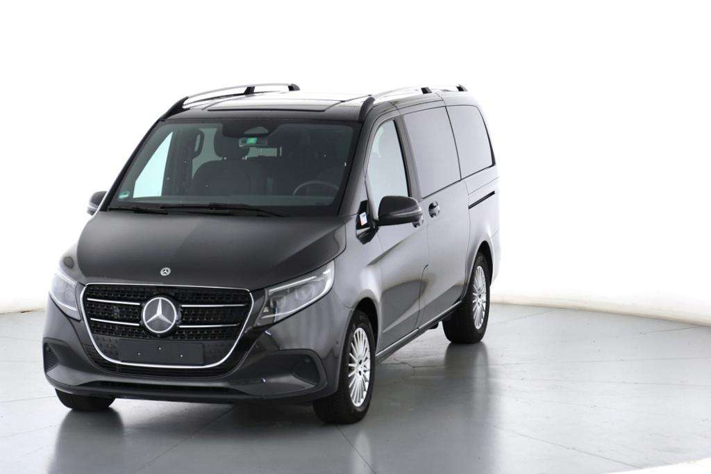 Mercedes-Benz V 220