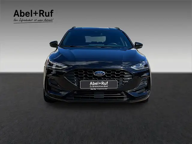 Ford Focus view 2