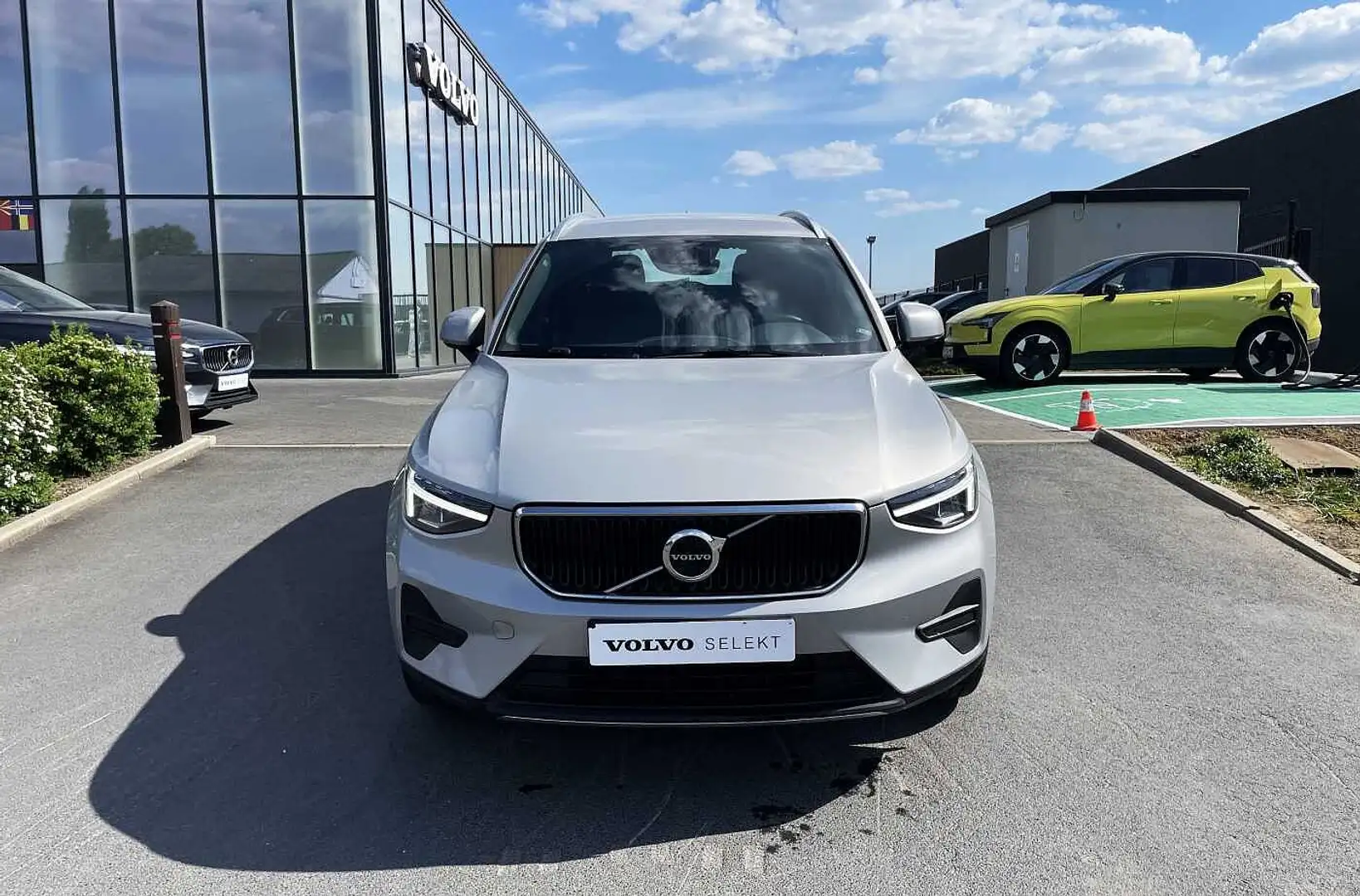 Volvo XC40 T2 Automatique Zilver - 2