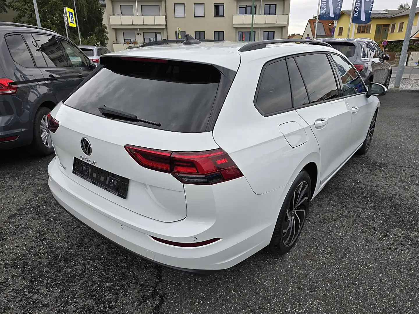 Volkswagen Golf Variant 2,0 TDI Life DSG Blanc - 2