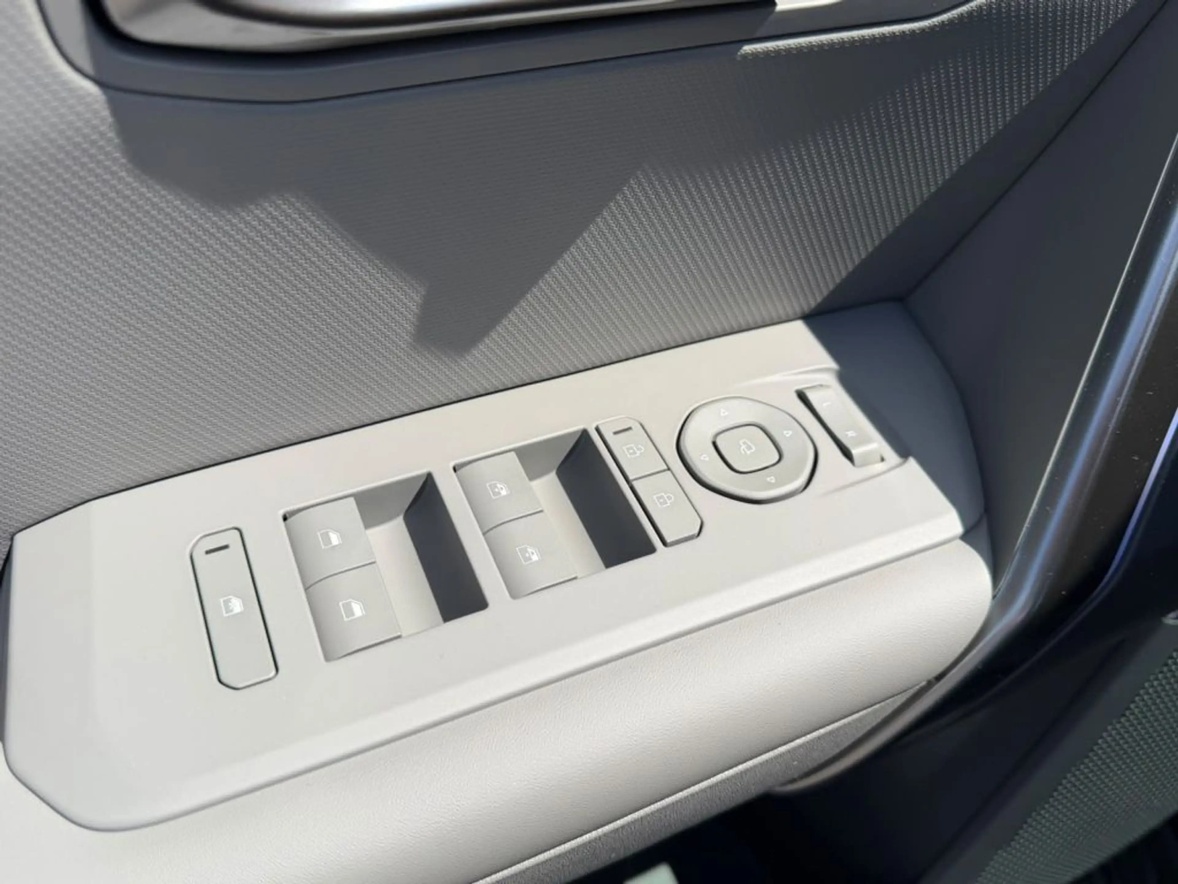 Kia Seltos Vision 1.6T DCT | UVP 40.259 € | Navi | Harman/Kardon | LED | 180 PS | Sofort verfügbar — photo 9
