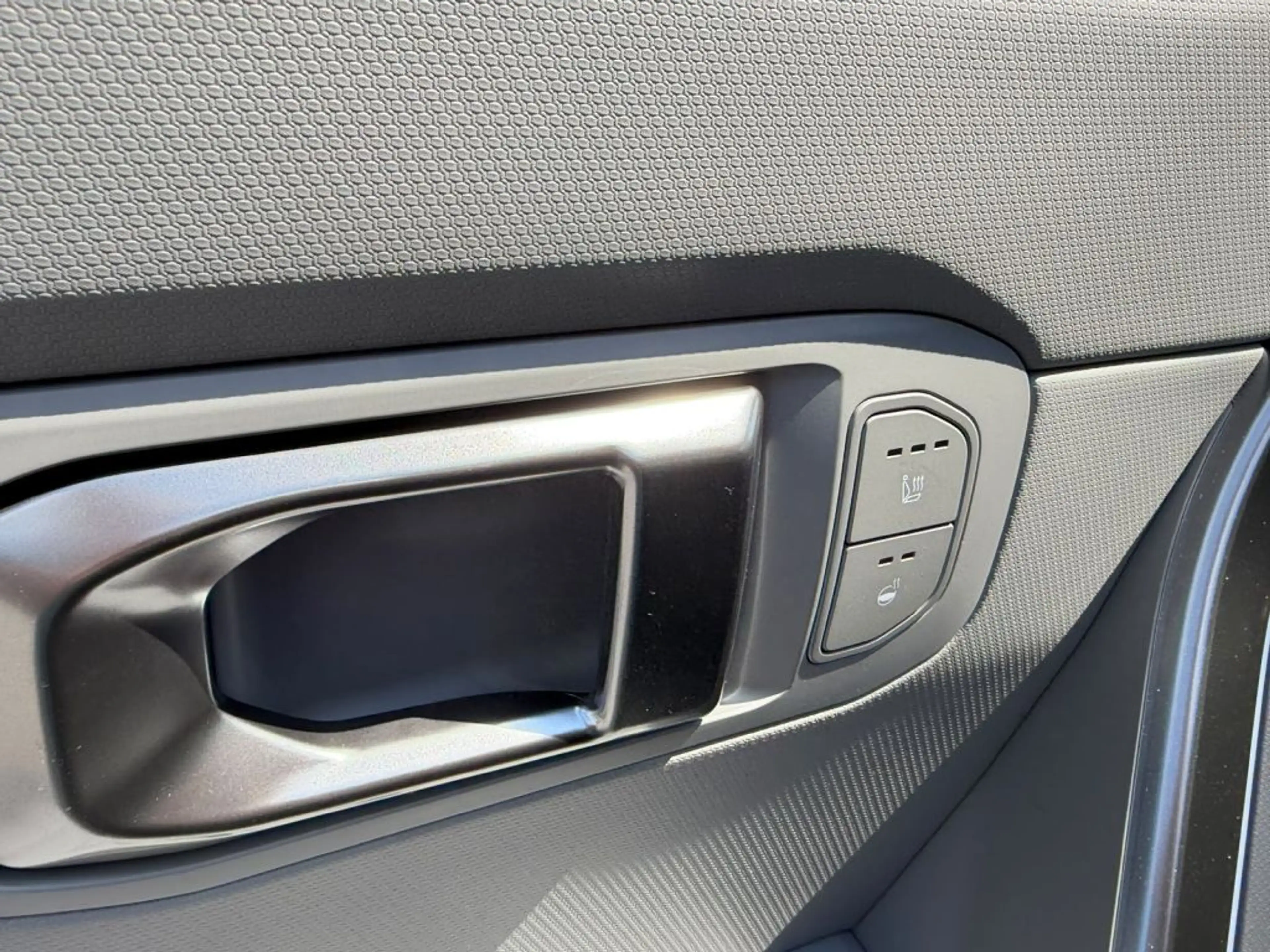 Kia Seltos Vision 1.6T DCT | UVP 40.259 € | Navi | Harman/Kardon | LED | 180 PS | Sofort verfügbar — photo 8
