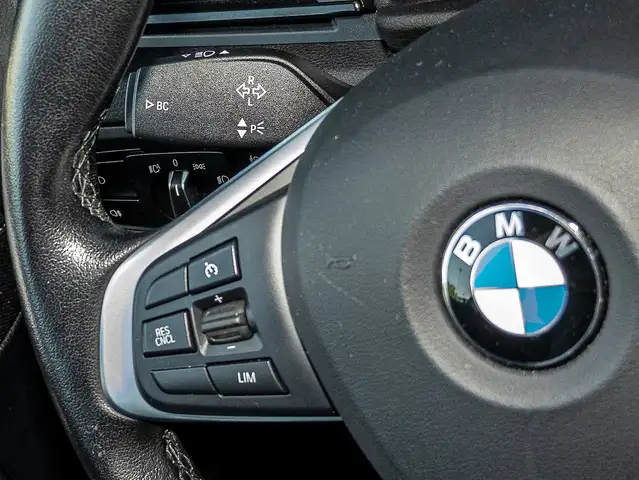 BMW 2 Series view 11