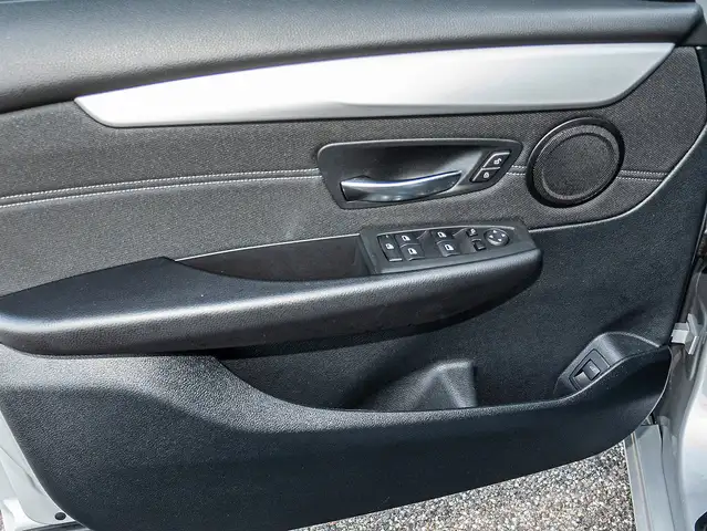 BMW 2 Series view 15