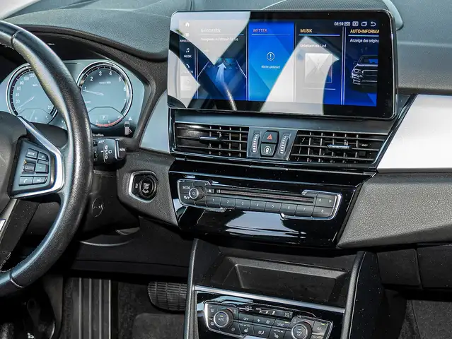 BMW 2 Series view 6