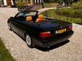 BMW 318i Executive Cabriolet LAGE KM / ECC / LEER / EL Zwart - thumbnail 15