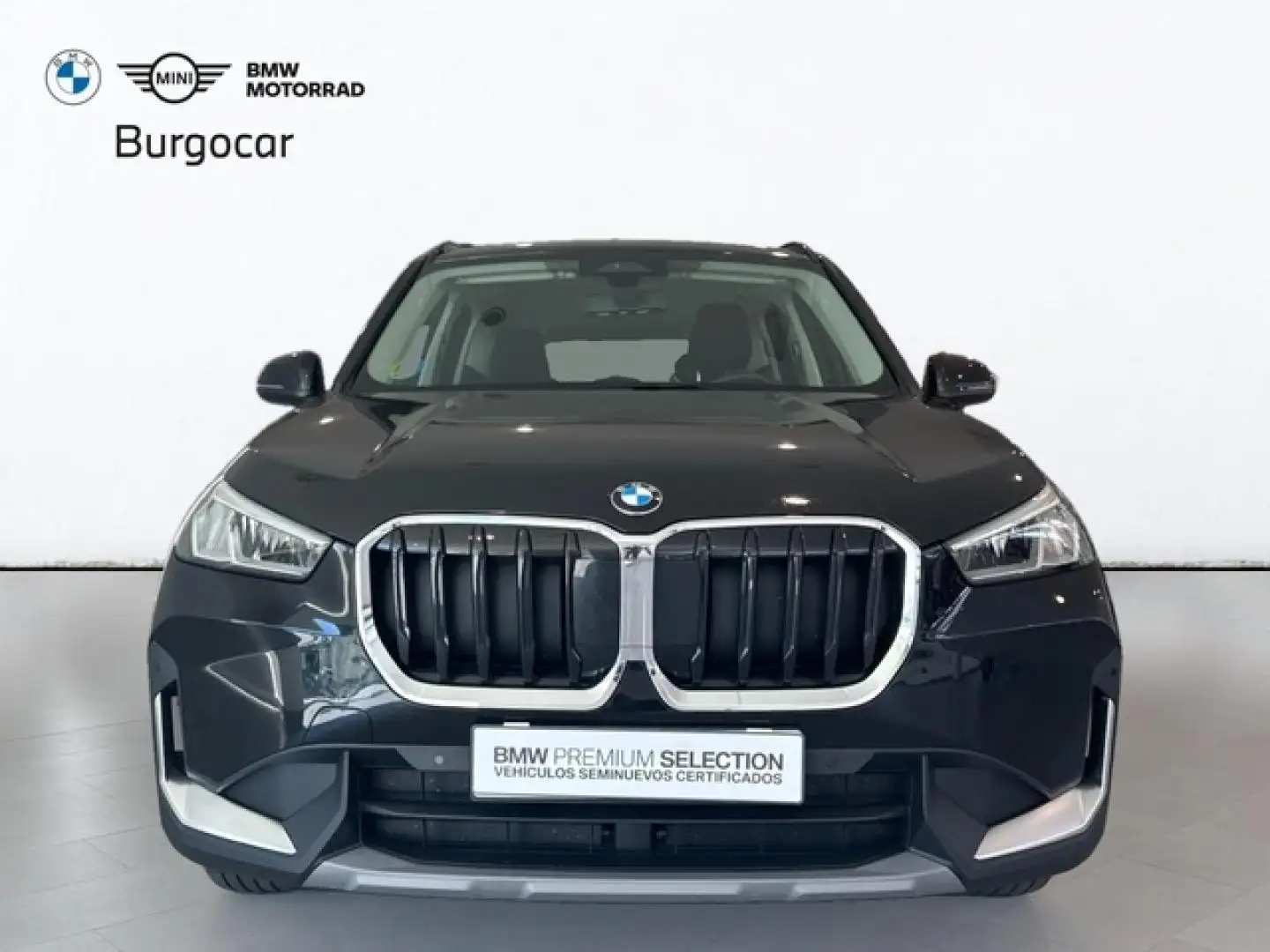 BMW X1 sDrive 20iA Zwart - 2