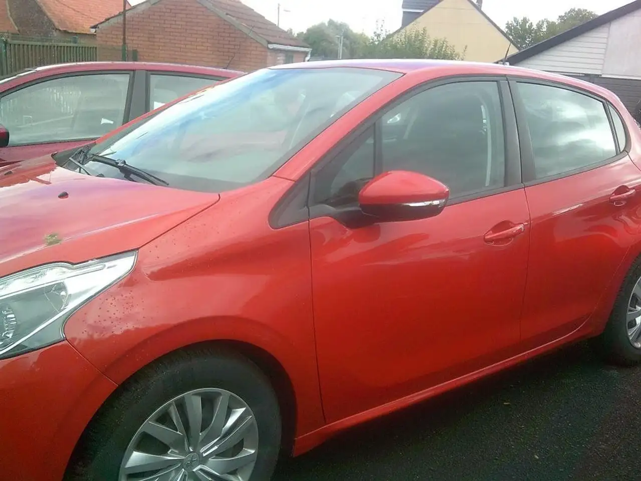 Peugeot 208 208 — photo 2