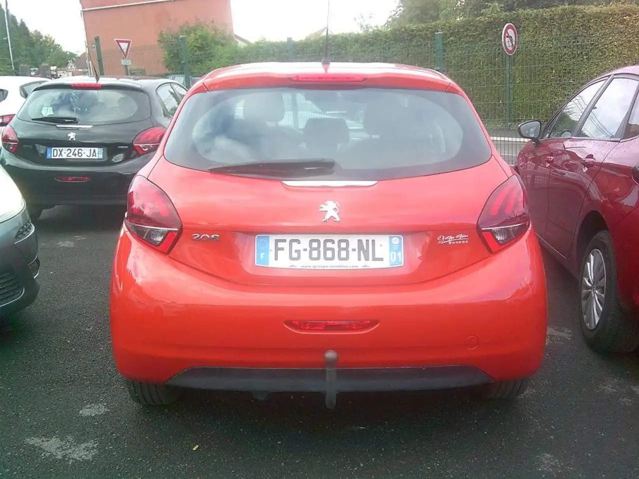 Peugeot 208 208 — photo 4