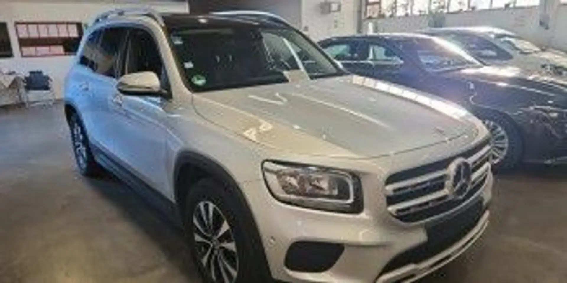 Mercedes-Benz GLB 180 d PANO*WIDE*RÜCKKAM*LED*STD+HEIZG*TOP Silber - 2
