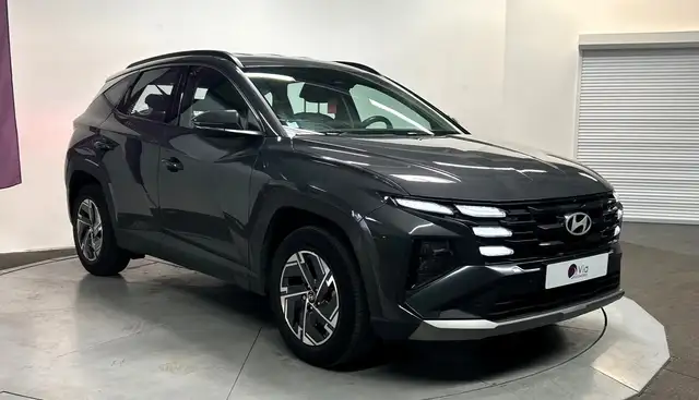 Hyundai Tucson view 3