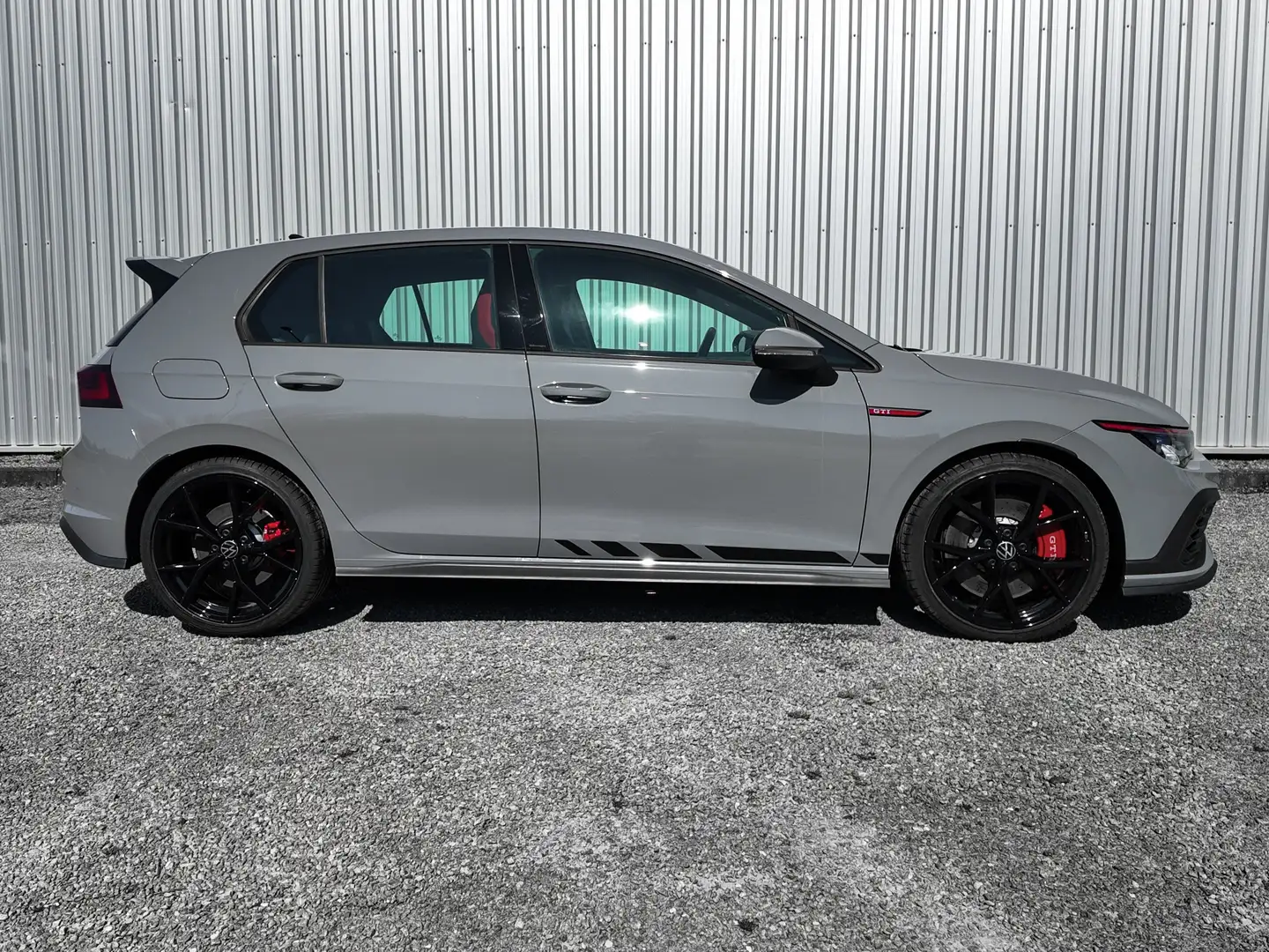 Volkswagen Golf GTI 2.0 TSI Clubsport DSG PANO/IQ/CAM/19"/ACC Gris - 2
