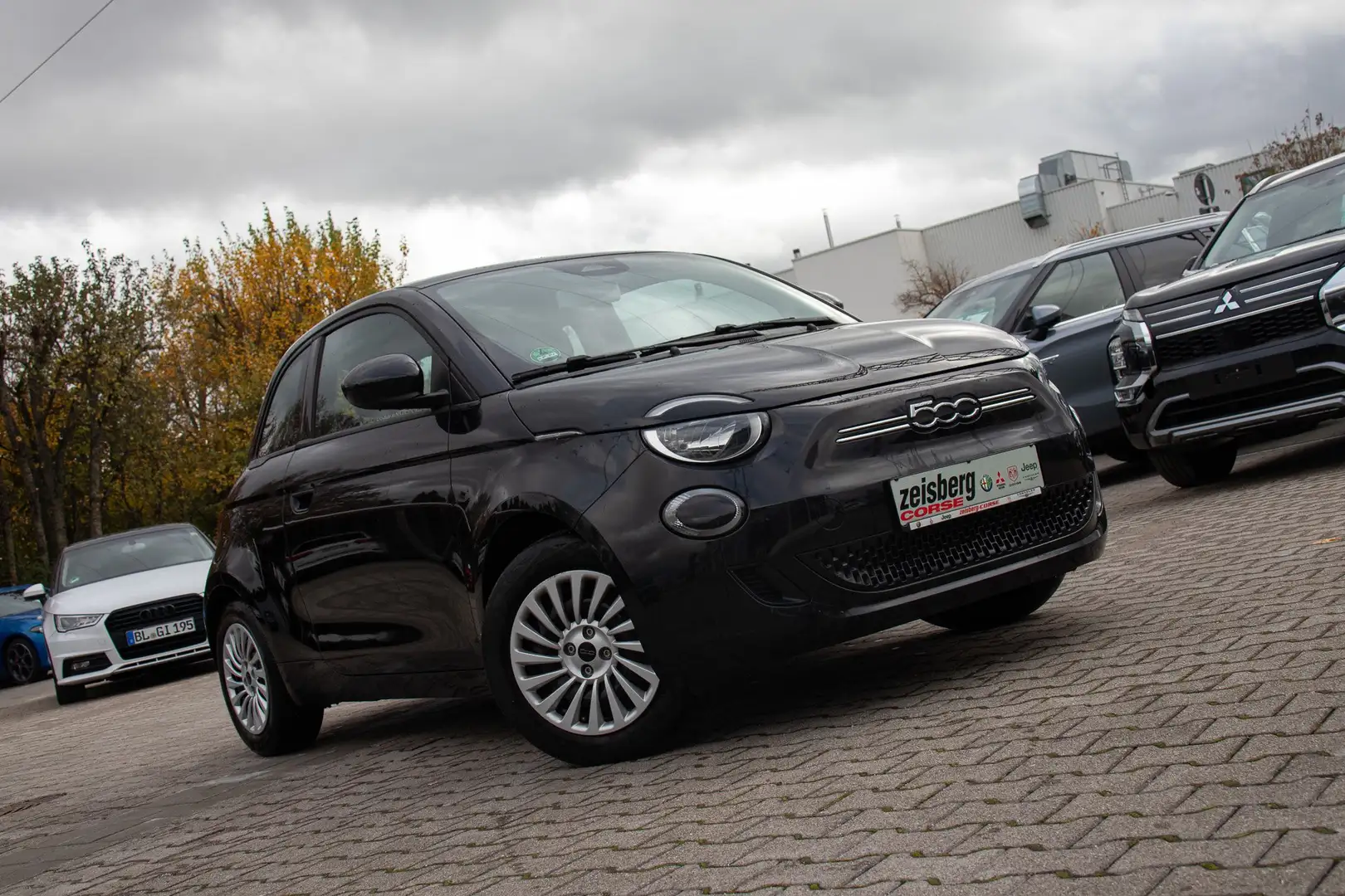 Fiat 500e Action 500e MY22 1. Hand Schwarz - 1