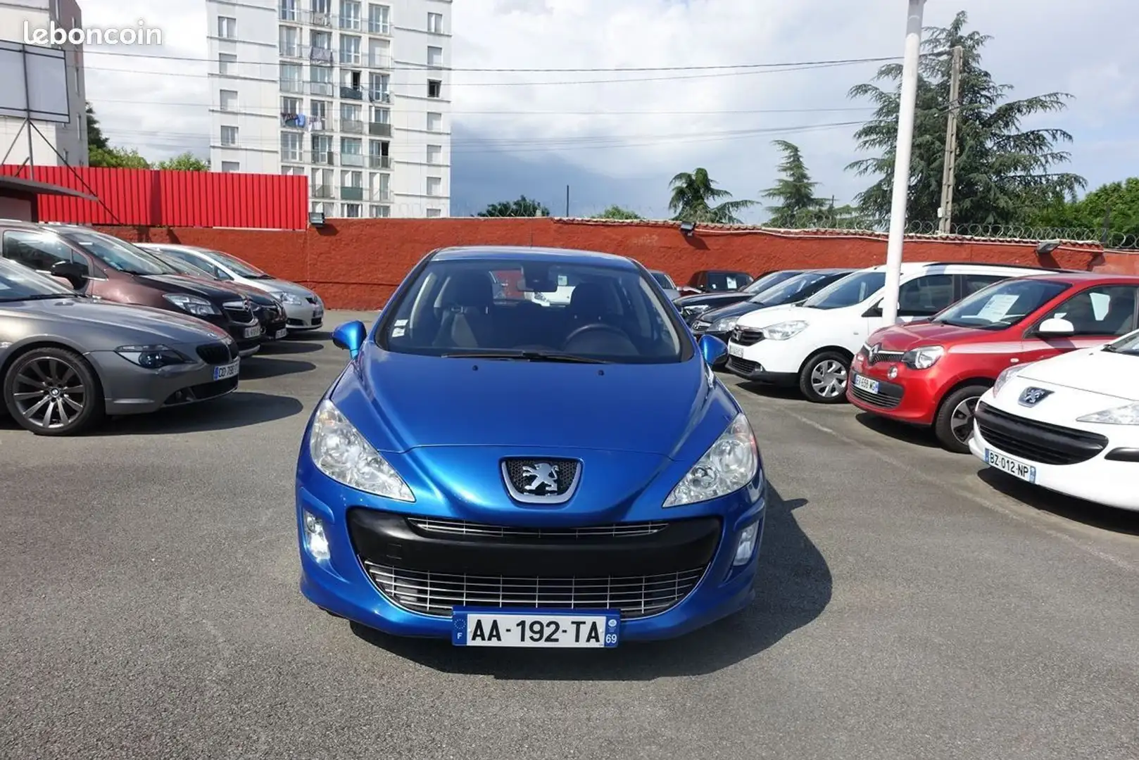 Peugeot 308 1.6 HDI90 CONFORT 5P Blau - 1