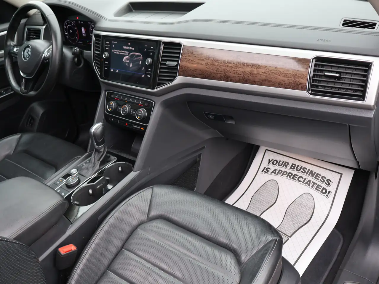 Volkswagen Atlas снимка Volkswagen Atlas