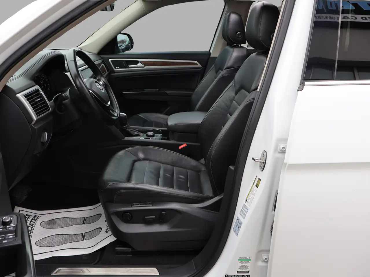 Volkswagen Atlas снимка Volkswagen Atlas