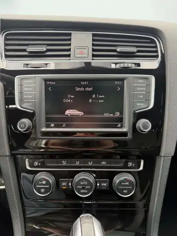 Volkswagen Golf view 15