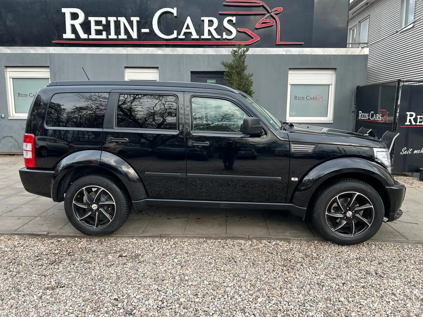 Dodge Nitro 2.8 SE/II.HAND/TEMPOM/PDC/KLIMA/TÜV-NEU/ Schwarz - 2