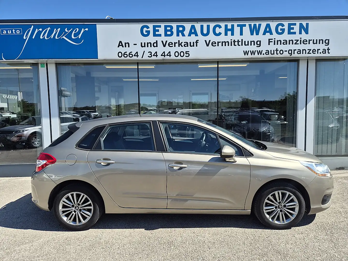 Citroen C4 1,6 VTi Seduction Braun - 1