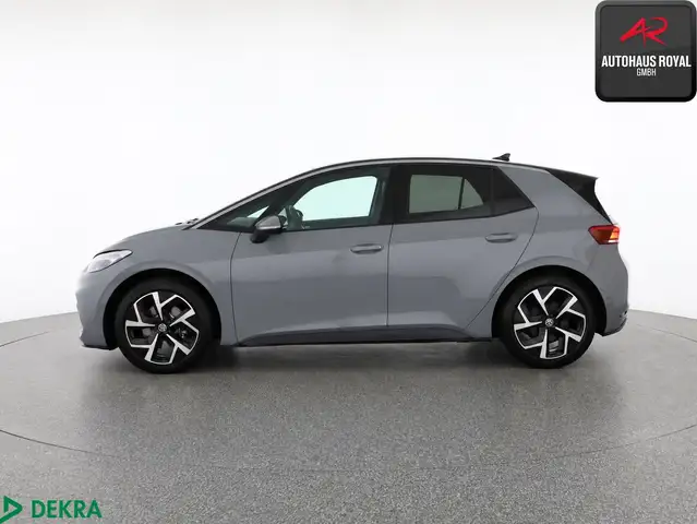 Volkswagen Id.3 view 2