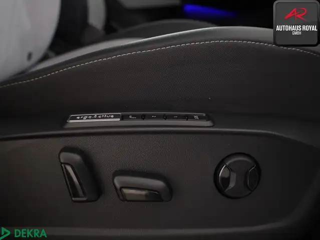 Volkswagen Id.3 view 12