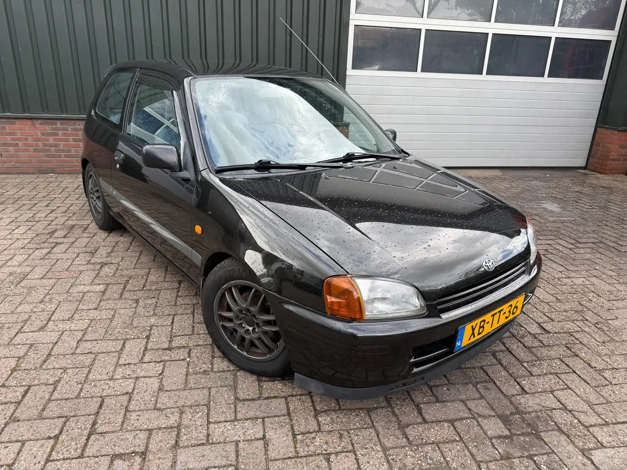 Toyota Starlet 1.3-16V Black, foto 2